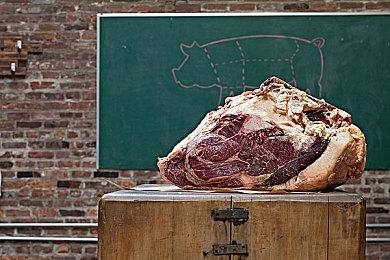 优衣库与《合金装备3重制版》推出联名系列服装